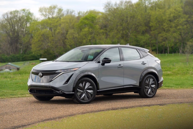 2026 Nissan Ariya Canada sleek modern exterior design