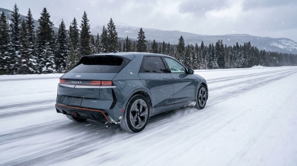 2026 Hyundai Ioniq 9 Canada winter range and performance