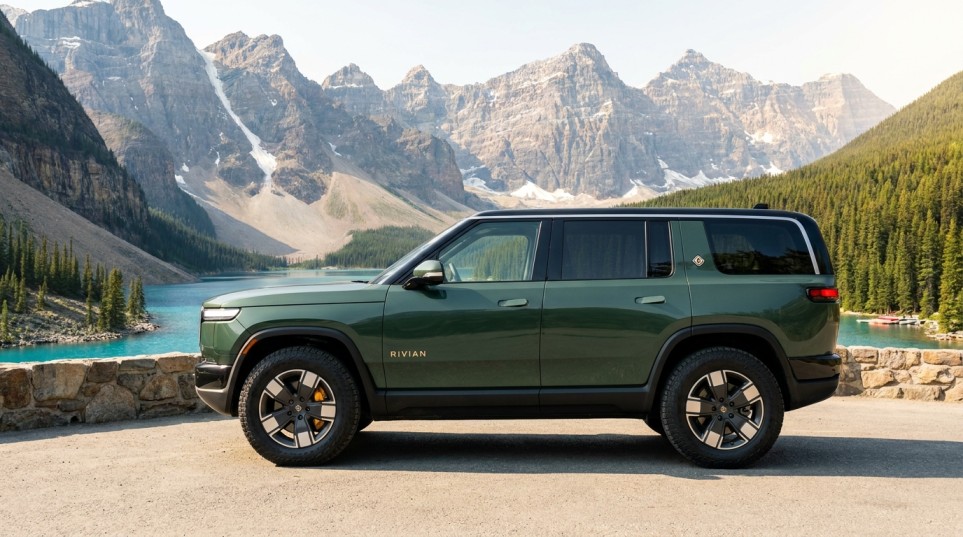 2026 Rivian R2 Canada bold adventure exterior design