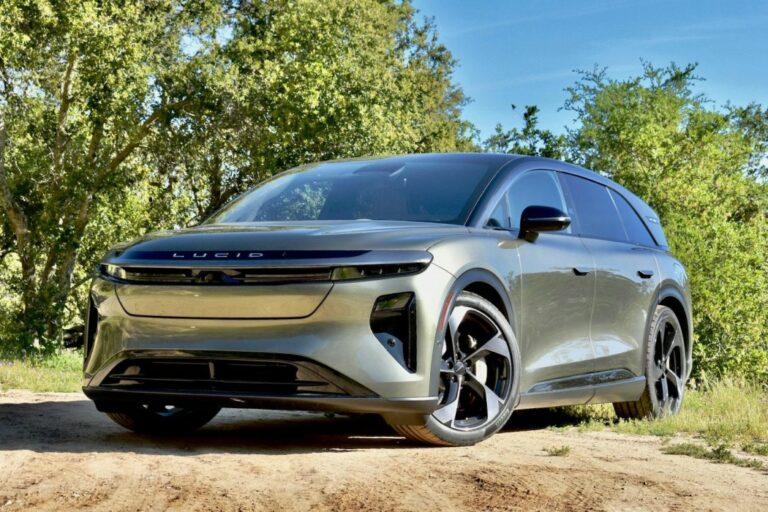 Lucid Gravity luxury electric SUV design Canada